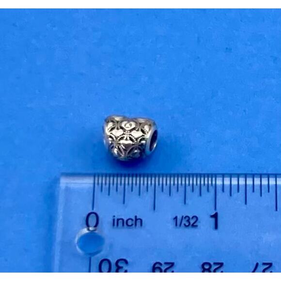 Limited edition Pandora Club 2016 ALE heart charm - Picture 2 of 3